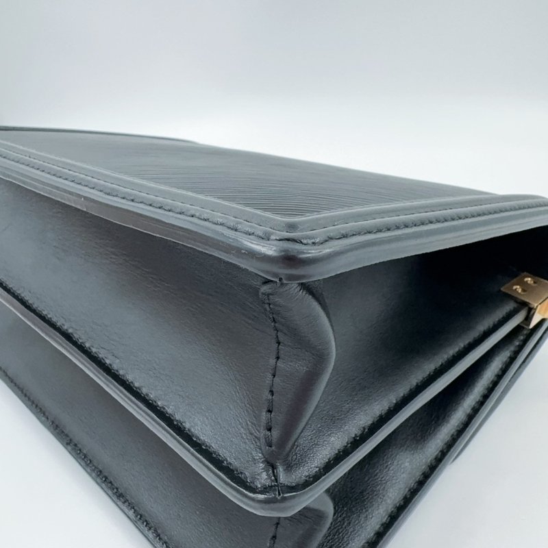 LV黑色金釦epi牛皮達芙妮MM肩側背包 M56141-13