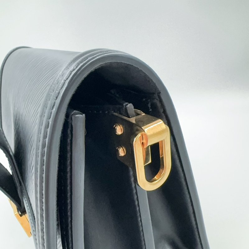 LV黑色金釦epi牛皮達芙妮MM肩側背包 M56141-14