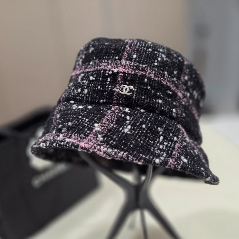 Chanel香奈兒雙C金屬logo黑底跳色輕毛呢漁夫帽/ 遮陽帽/ 休閒帽-0