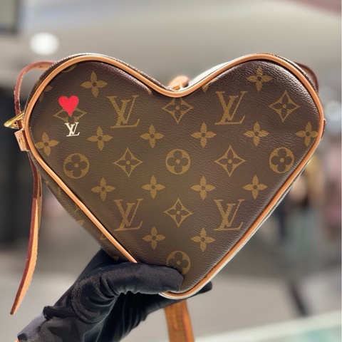 「JL精品代購」98新 LV 老花 愛心斜背包