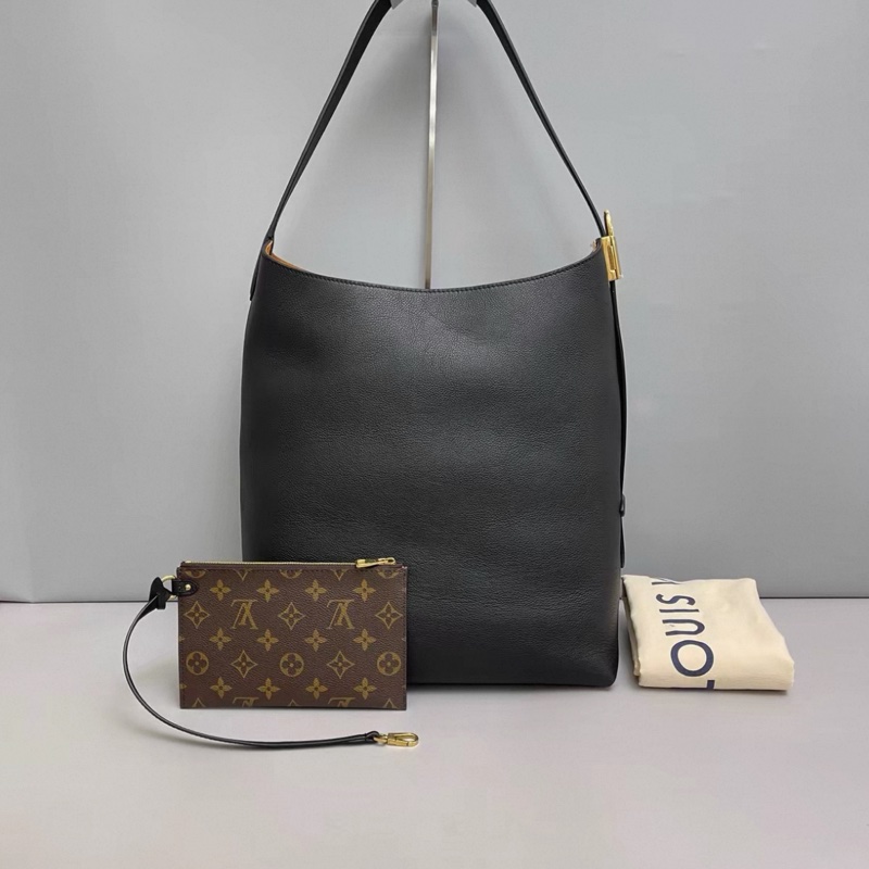 LV路易威登 黑色牛皮lowkey中號hobo芯片-1