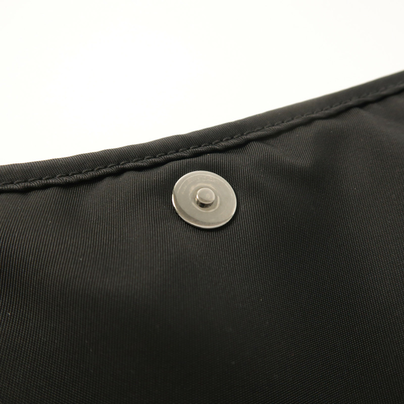 SAINT LAURENT 尼龍Niki Messenger Bag肩背袋-15