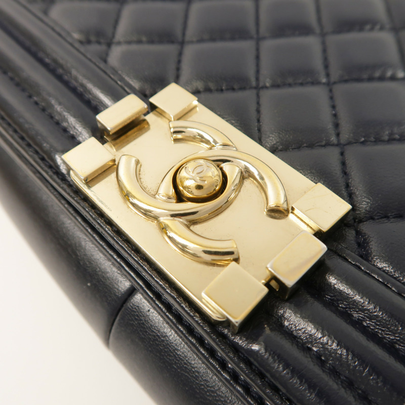 CHANEL 羊皮皮革Boy 25金扣鏈帶肩背袋-10