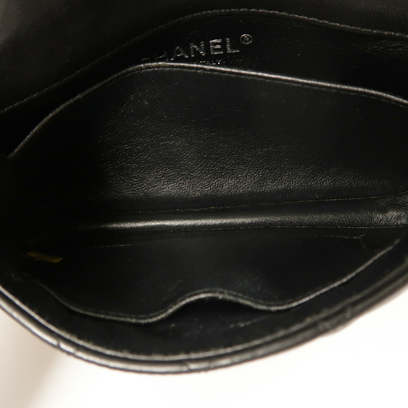 CHANEL 羊皮皮革Mini Flap Bag銀扣鏈帶肩背袋-4