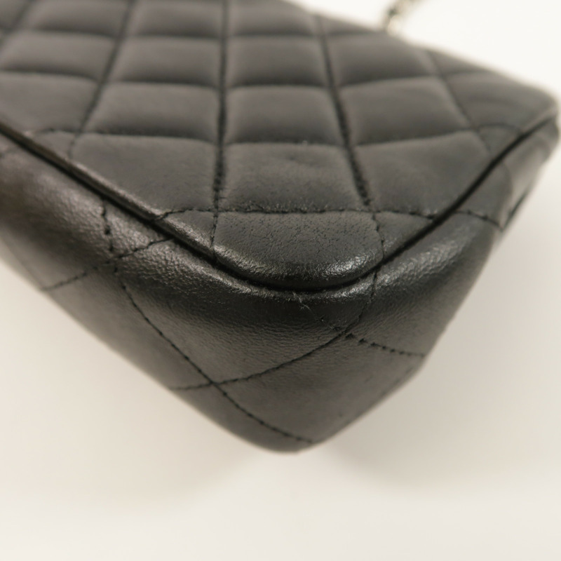 CHANEL 羊皮皮革Mini Flap Bag銀扣鏈帶肩背袋-14