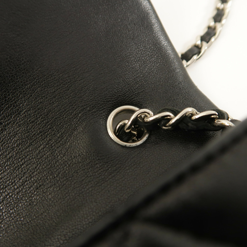 CHANEL 羊皮皮革Mini Flap Bag銀扣鏈帶肩背袋-16
