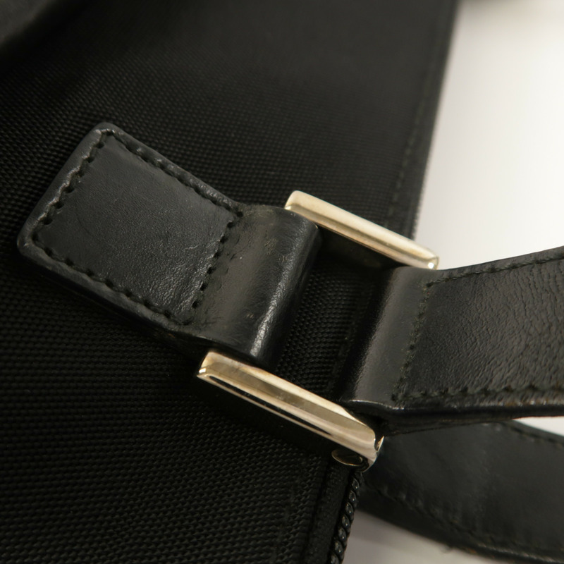 GUCCI 尼龍Vintage Shoulder Bag銀扣肩背袋-17