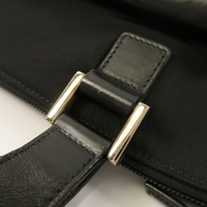 GUCCI 尼龍Vintage Shoulder Bag銀扣肩背袋-18