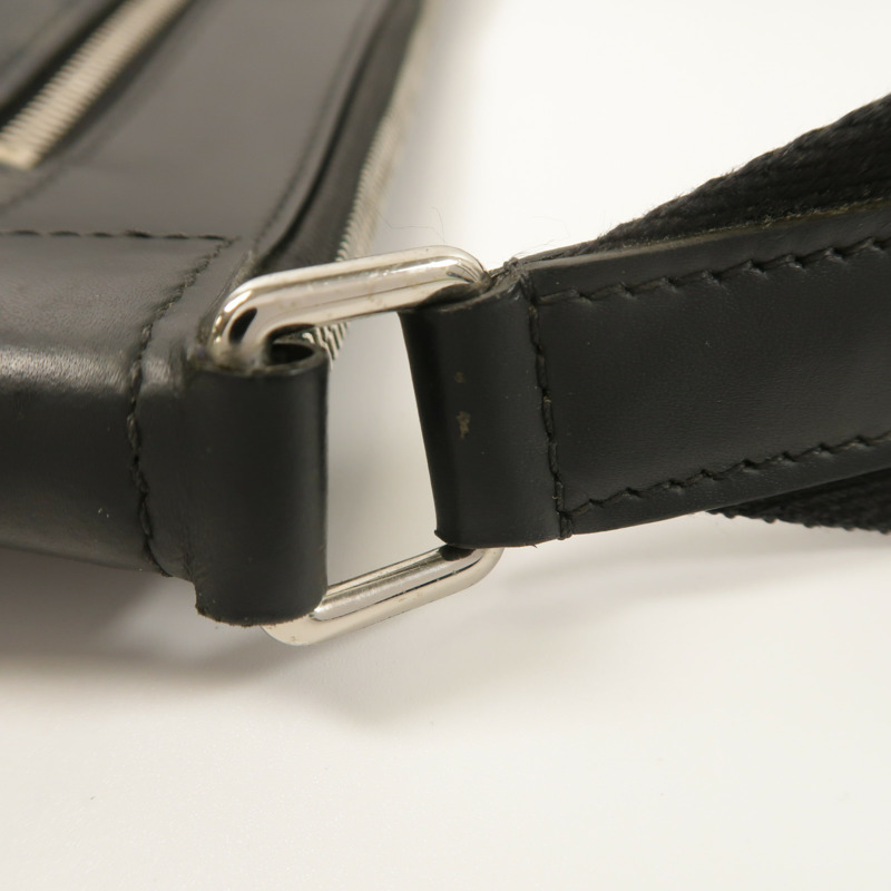 LOUIS VUITTON Damier Graphite Mick銀扣肩背袋-12