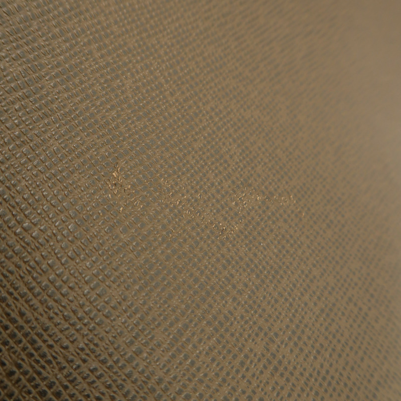 LOUIS VUITTON Taiga Viktor Messenger Bag銀扣肩背袋-16