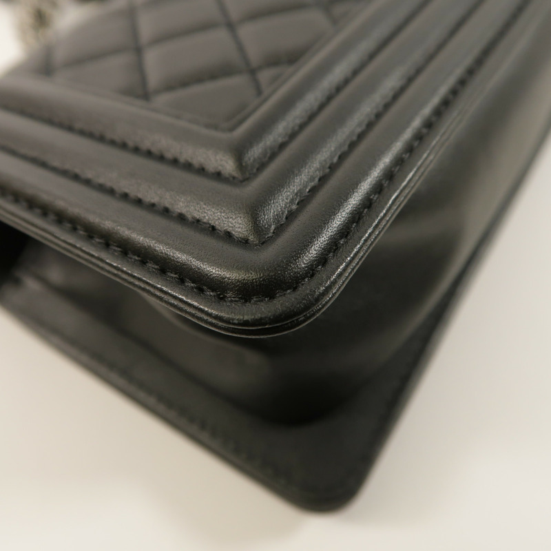 CHANEL 羊皮皮革Boy 20鏈帶肩背袋-12