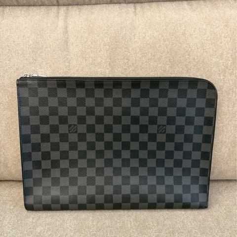 LV黑棋盤格L手拿包