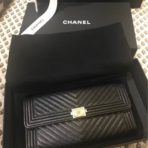「JL精品代購」98新 Chanel 香奈兒 v型翻蓋長夾