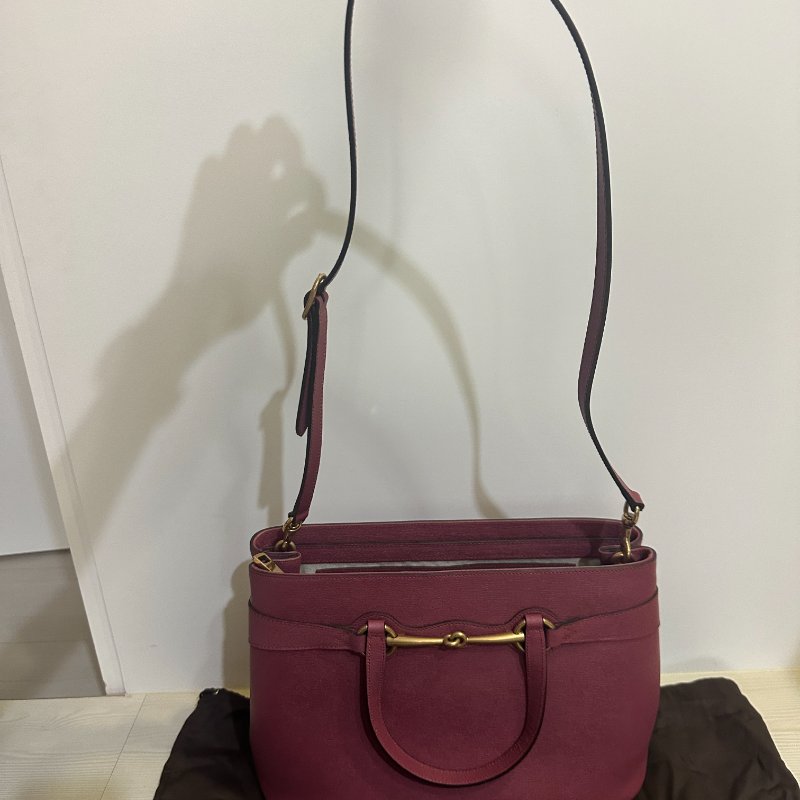 UCCI 馬銜扣托特包|酒紅色|全新未使用|附完整配件✨-4