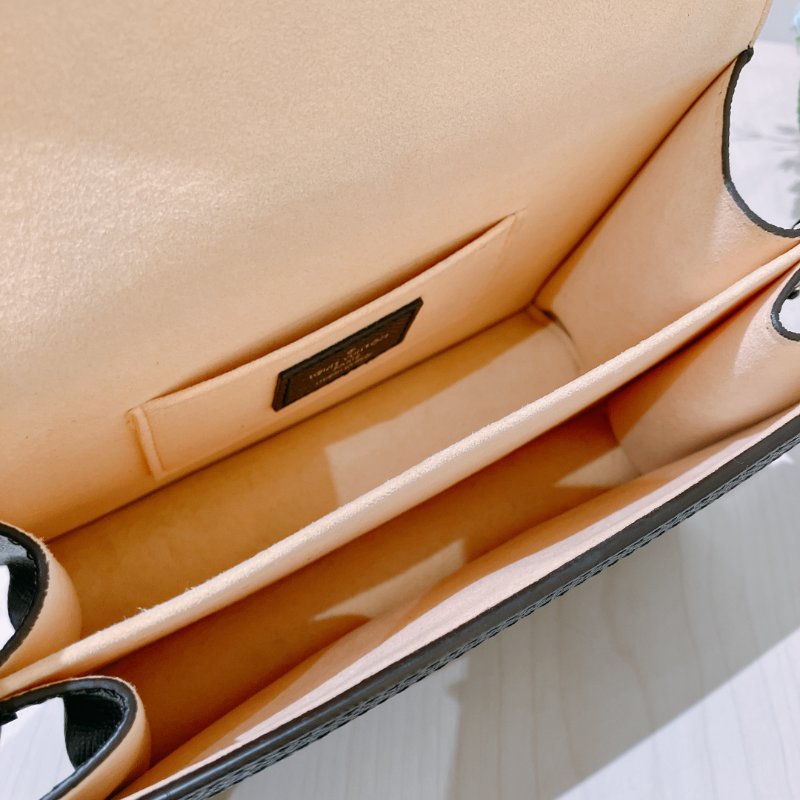 TK1969 Louis Vuitton 路易威登翻蓋式肩帶包包 Dauphine Mini Shoulder Bag Canvas x Calf-17