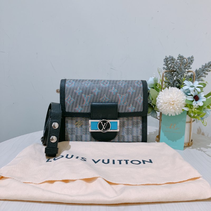 TK1969 Louis Vuitton 路易威登翻蓋式肩帶包包 Dauphine Mini Shoulder Bag Canvas x Calf-23