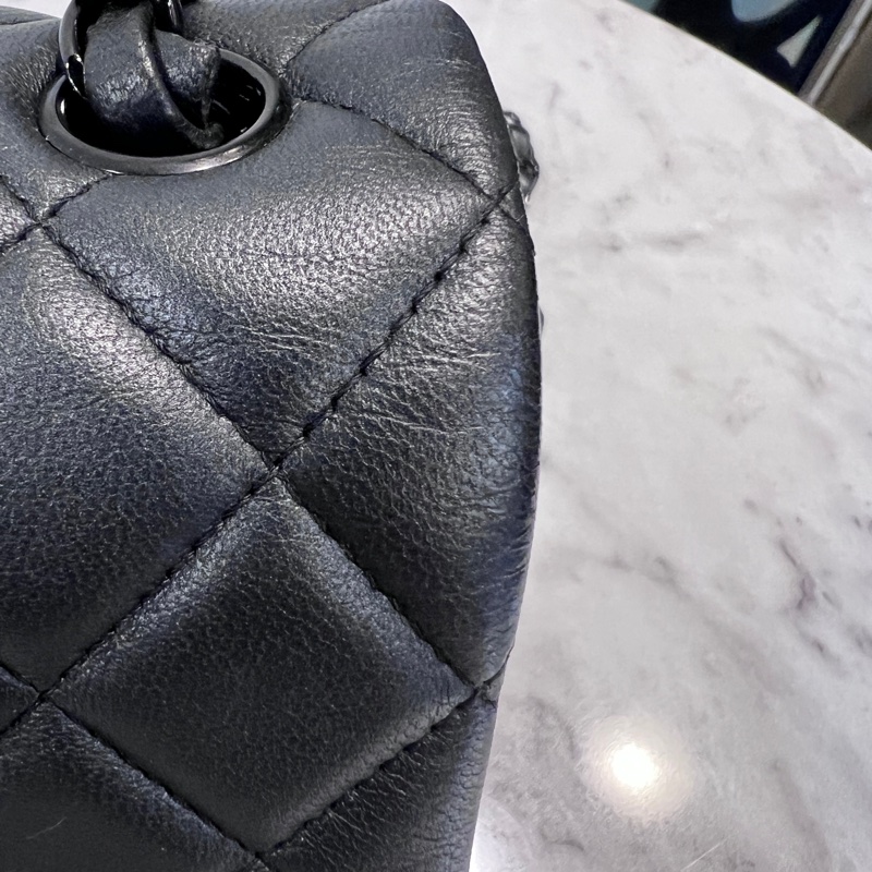 Chanel 銀黑羊皮銀黑釦Mini Cf20 斜背包-14