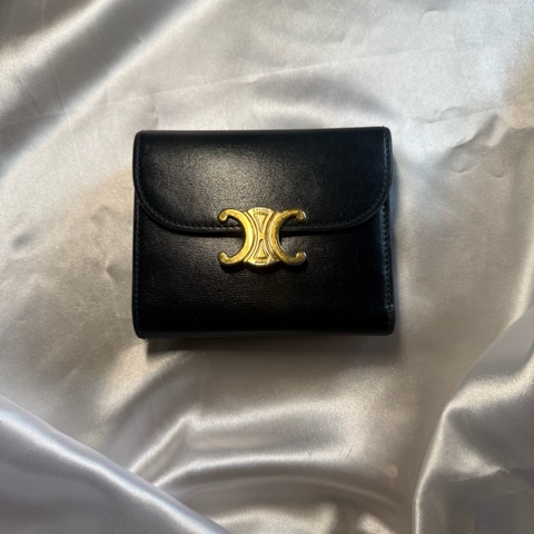 Celine 凱旋門金釦黑短夾