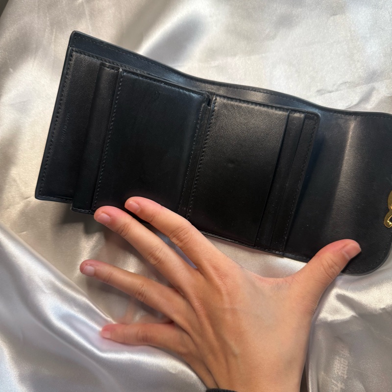 Celine 凱旋門金釦黑短夾-3