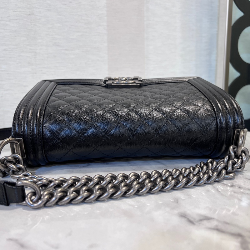 Chanel 黑荔枝牛皮霧銀釦Boy25肩斜背包-4