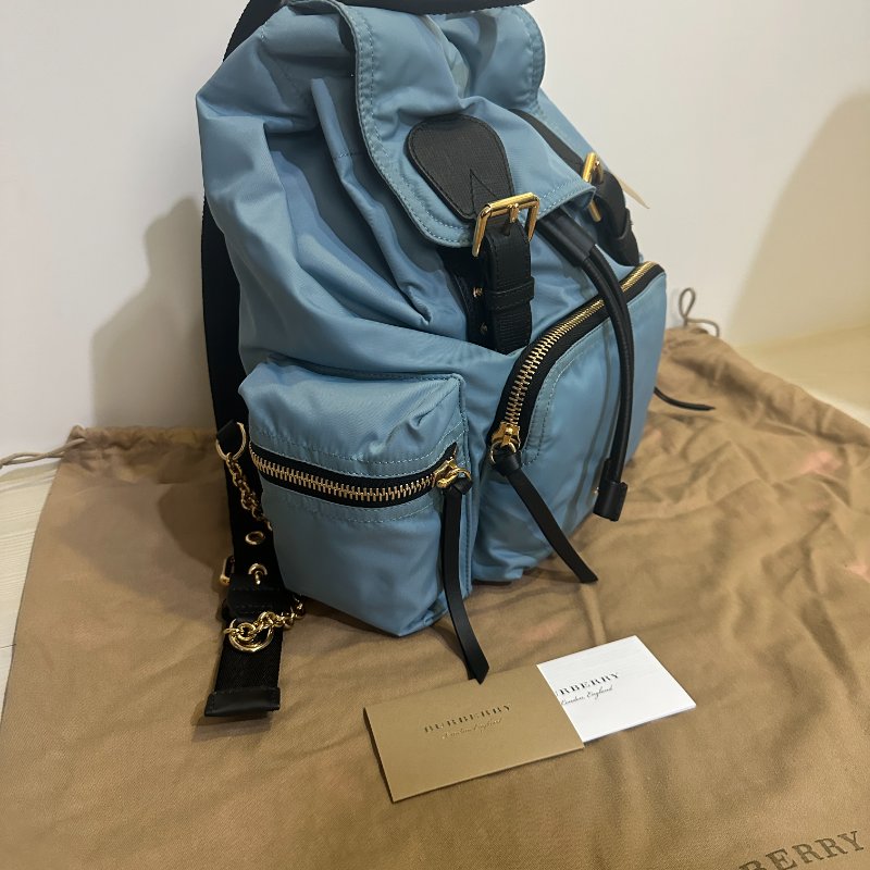 BURBERRY 藍色尼龍後背包|全新未使用|輕量時尚款|附完整配件✨-2