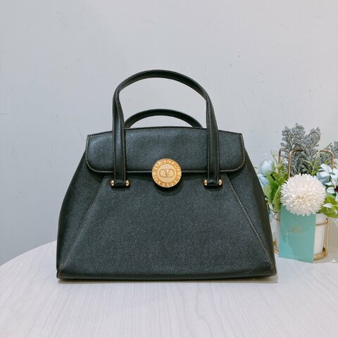 TK1973 Valentino 范倫鐵諾復古翻蓋式手拿包包 Vintage Handle Bag Calfskin Black x GHW