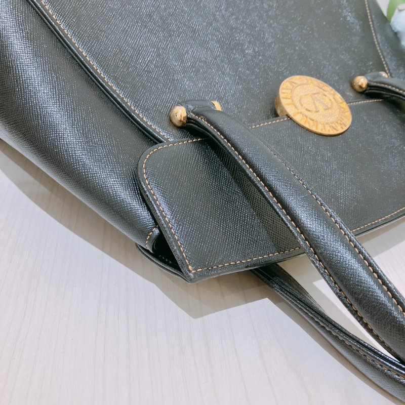 TK1973 Valentino 范倫鐵諾復古翻蓋式手拿包包 Vintage Handle Bag Calfskin Black x GHW-7