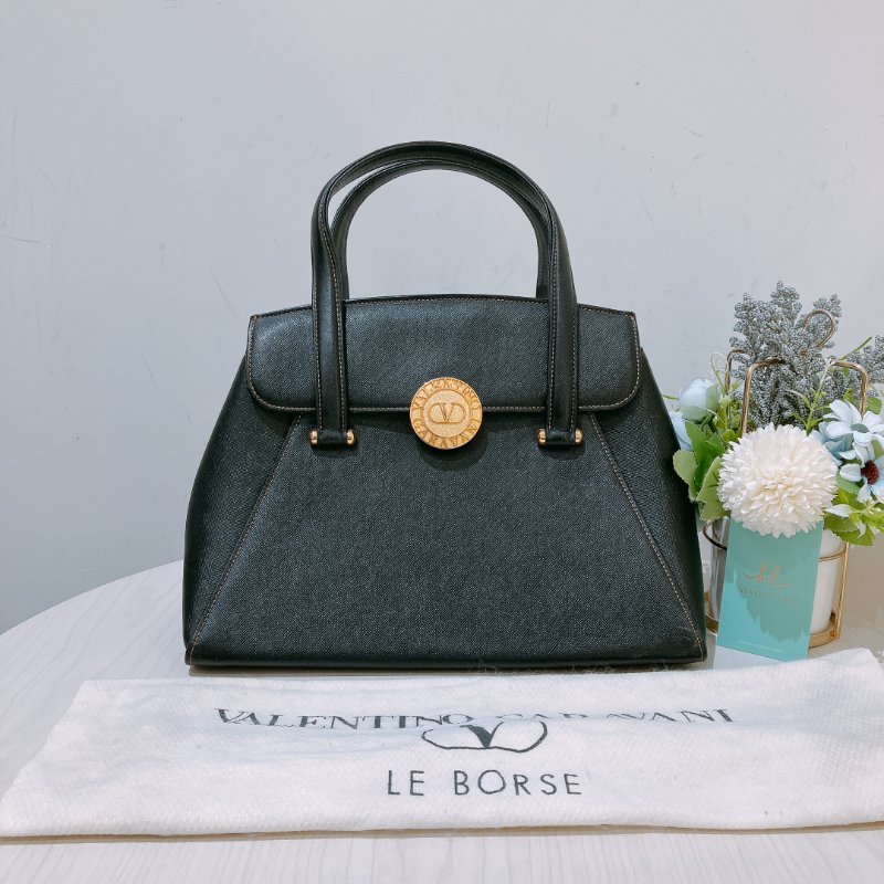 TK1973 Valentino 范倫鐵諾復古翻蓋式手拿包包 Vintage Handle Bag Calfskin Black x GHW-20