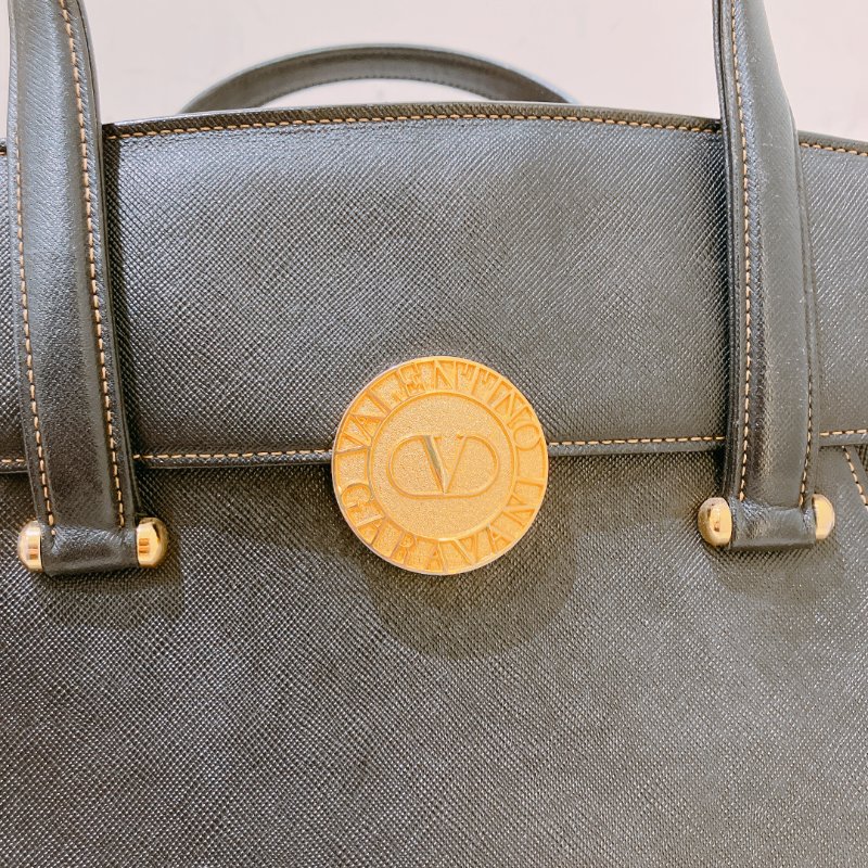 TK1973 Valentino 范倫鐵諾復古翻蓋式手拿包包 Vintage Handle Bag Calfskin Black x GHW-26