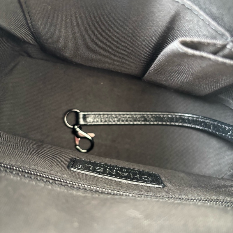 全新全配🈶購證❤️ 香奈兒 #soblack #全黑 #流浪包 #小號-14