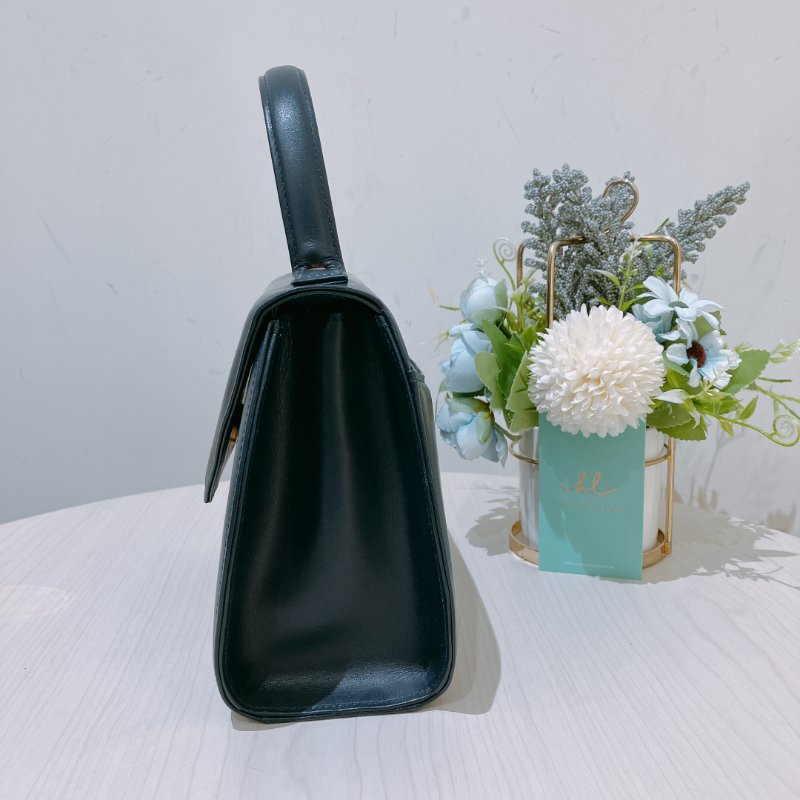 TK1974 Givenchy 紀梵希復古翻蓋式兩用包包 Vintage Circle Logo 2 Way Bag Calfskin Navy x GHW #1300875 1283577(80%New) (N/A)-3