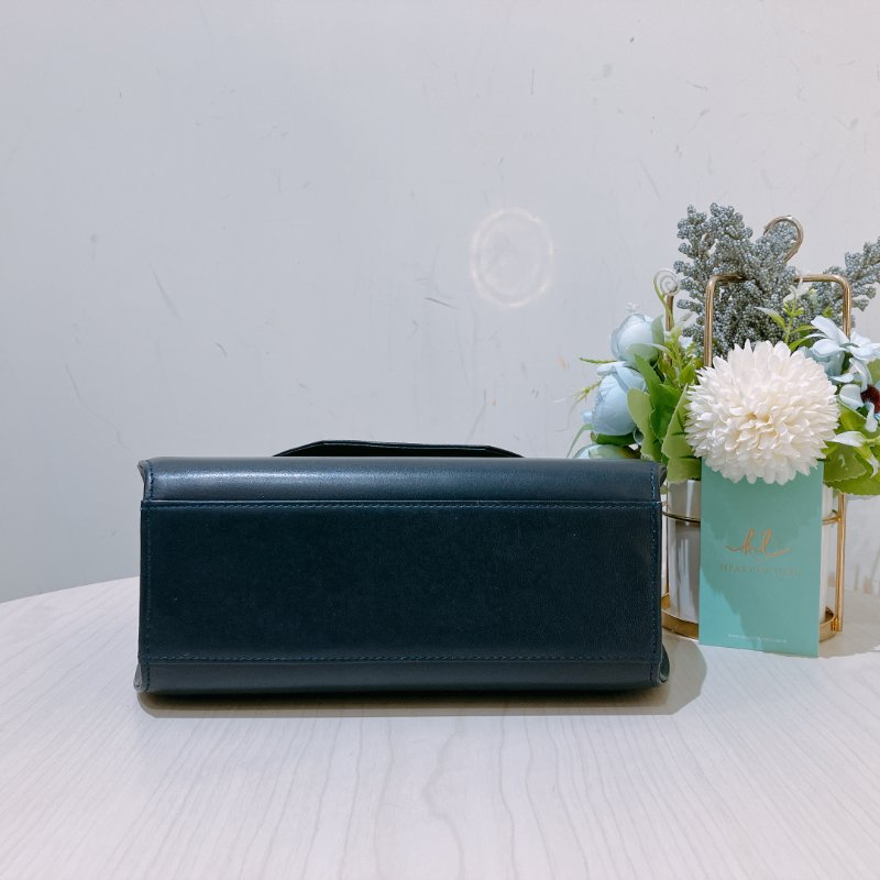 TK1974 Givenchy 紀梵希復古翻蓋式兩用包包 Vintage Circle Logo 2 Way Bag Calfskin Navy x GHW #1300875 1283577(80%New) (N/A)-29