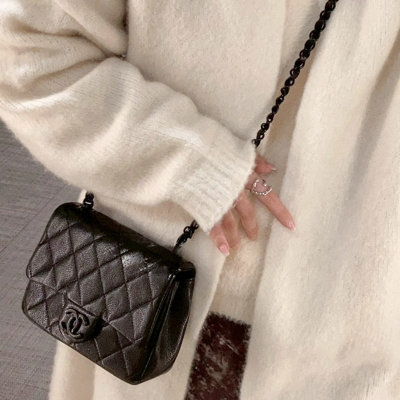 CHANEL黑色荔枝皮黑釦黑鍊季節款方胖/AS1784(非常稀有!)-0