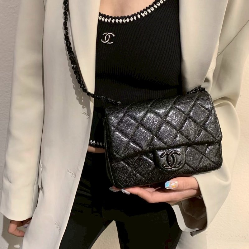 CHANEL黑色荔枝皮黑釦黑鍊季節款方胖/AS1784(非常稀有!)-2