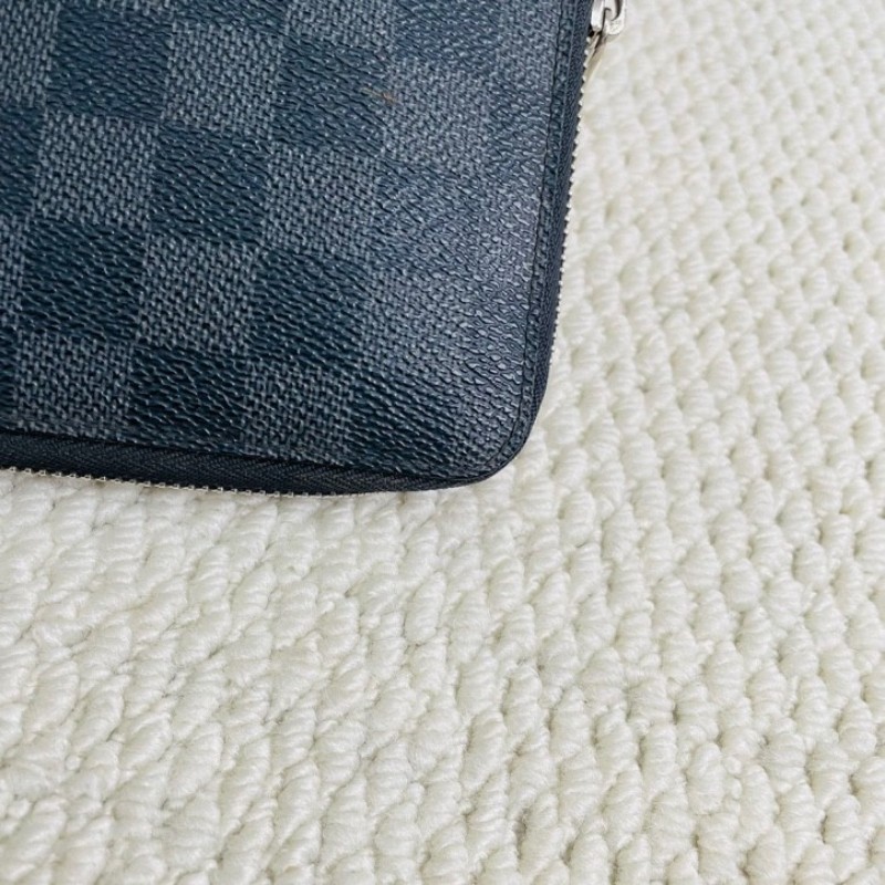 LV 路易威登  Zippy黑色格長款拉鍊對折錢包  拉鍊設計 內部空間大 卡位多實用性強-9