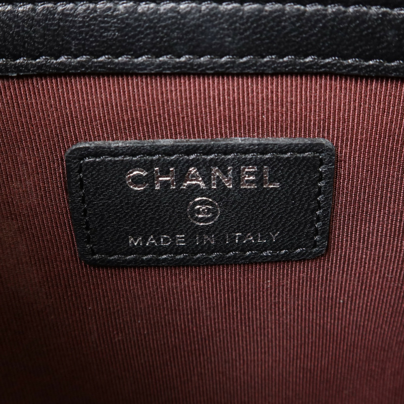 CHANEL 羊皮皮革Clutch銀扣手拿包-4