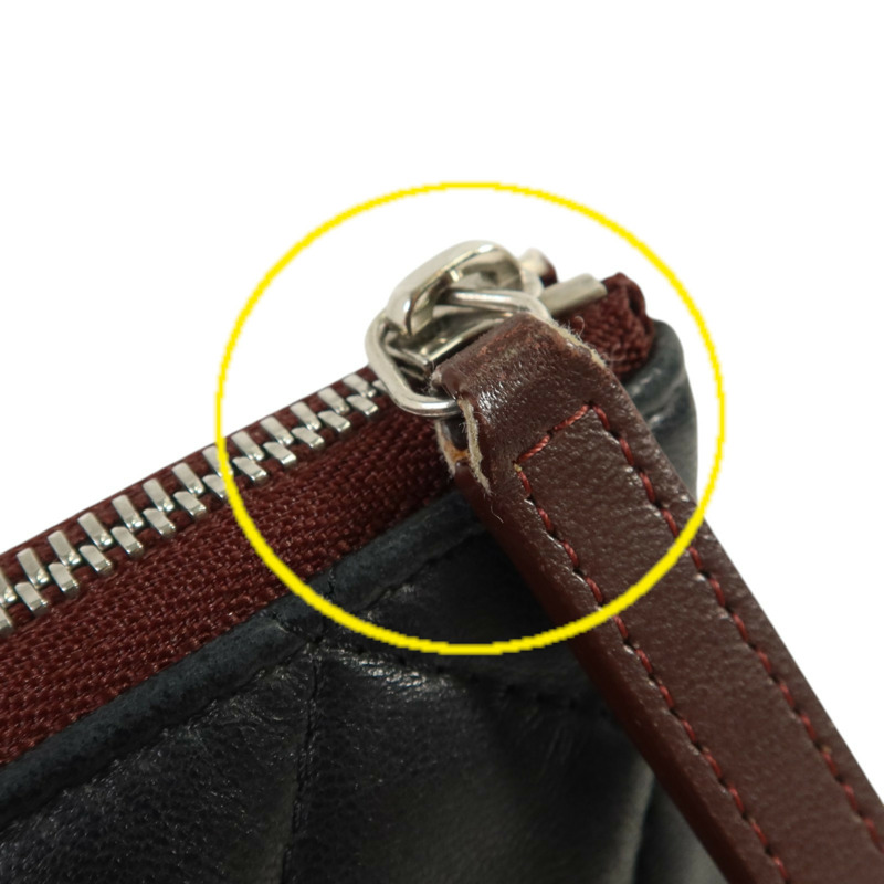 CHANEL 羊皮皮革Clutch銀扣手拿包-13