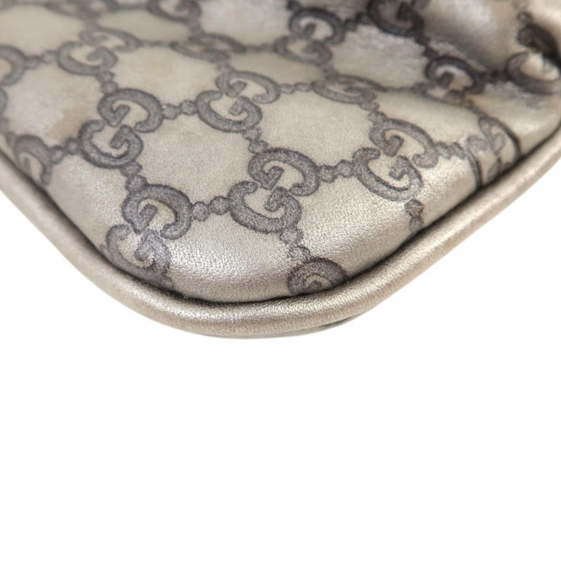 GUCCI 牛皮皮革Pouch金扣手拿包-8