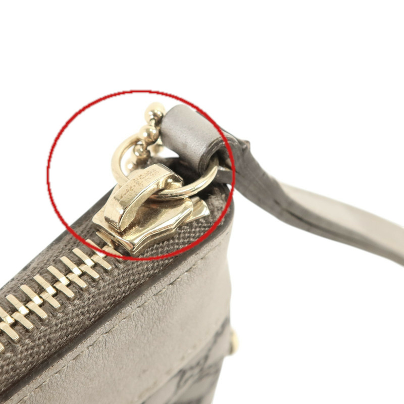 GUCCI 牛皮皮革Pouch金扣手拿包-14