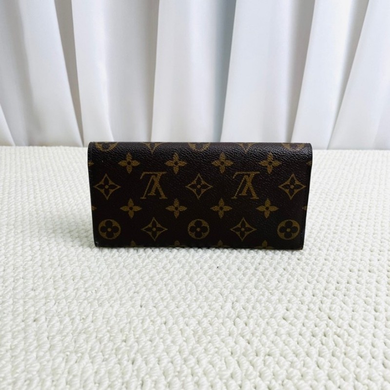 LV 路易威登 經典老花長款翻蓋紅豆豆錢包 內裡豐富 實用性強-6