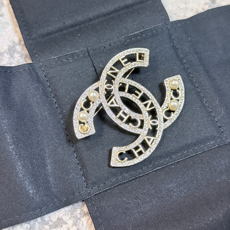 CHANEL香奈兒COCO標誌胸針 淡金-2