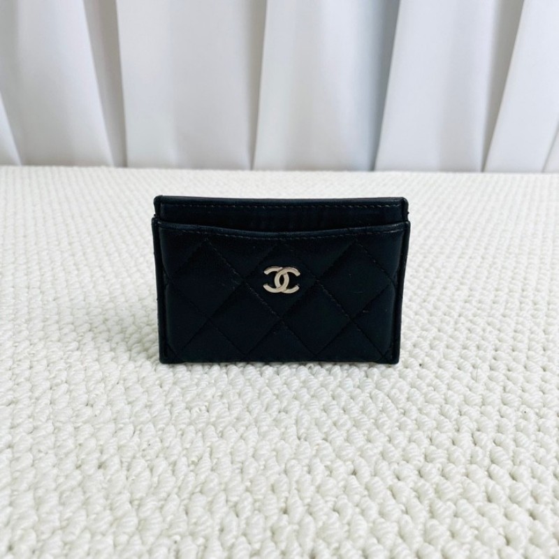 Chanel 香奈兒 25開 黑色小羊皮卡包 經典菱格紋 日常通勤出門都很實用-5