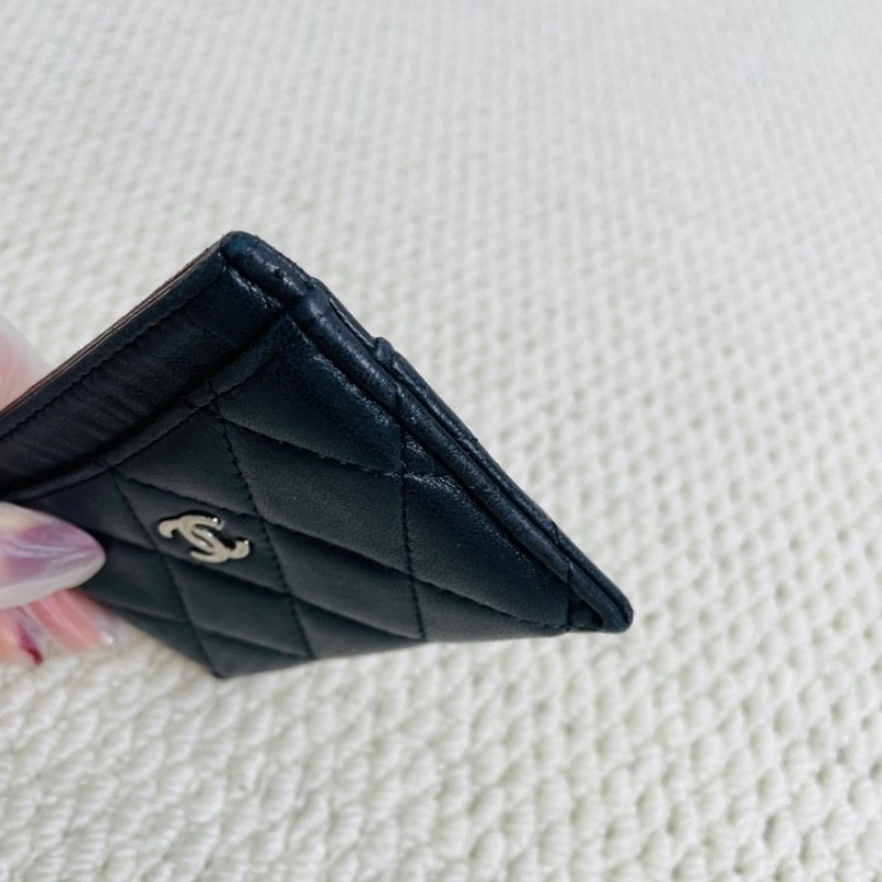 Chanel 香奈兒 25開 黑色小羊皮卡包 經典菱格紋 日常通勤出門都很實用-13