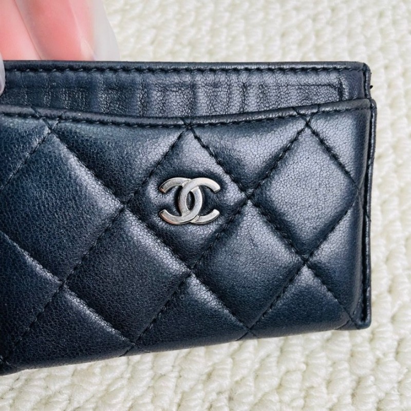 Chanel 香奈兒 25開 黑色小羊皮卡包 經典菱格紋 日常通勤出門都很實用-16