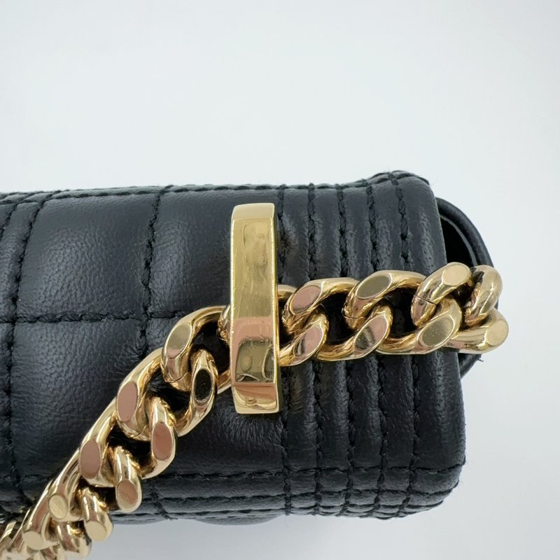 BURBERRY黑金羊皮絎縫Lola鏈條肩側背包8023117-21