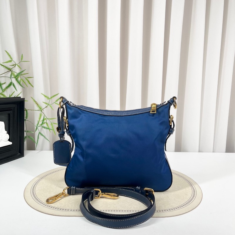 PRADA普拉達 藍金hobo單肩斜挎包 百搭實用款 上身很時髦 內裡乾淨 特別輕便好背 經典又耐看-1