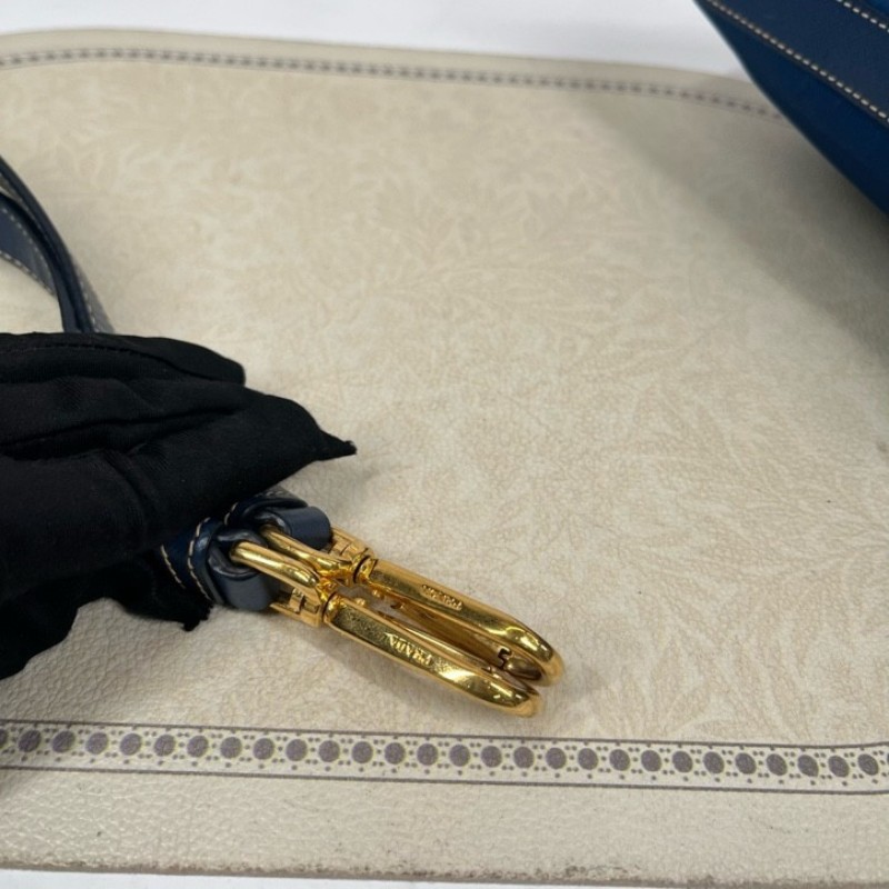 PRADA普拉達 藍金hobo單肩斜挎包 百搭實用款 上身很時髦 內裡乾淨 特別輕便好背 經典又耐看-15