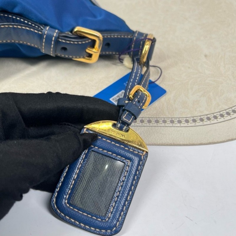 PRADA普拉達 藍金hobo單肩斜挎包 百搭實用款 上身很時髦 內裡乾淨 特別輕便好背 經典又耐看-19