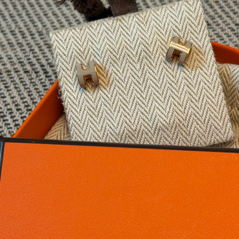 愛馬仕 HERMES Mini Pop H耳環 奶茶色-1
