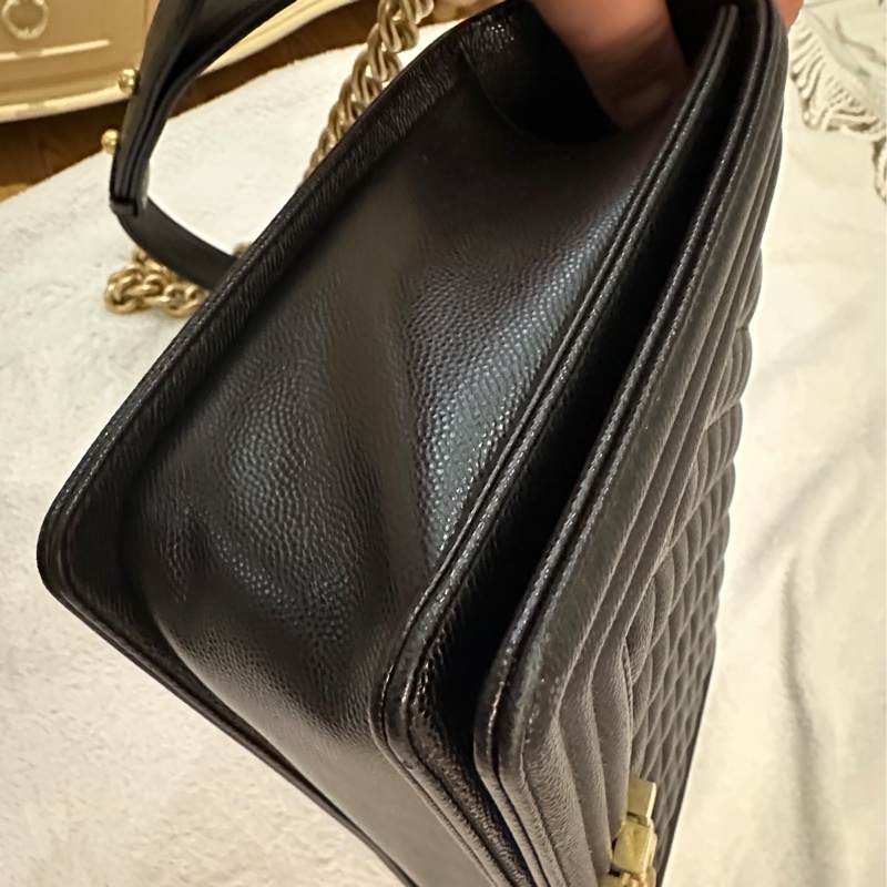 Boy Chanel 黑金 28cm 粒紋小牛皮-8